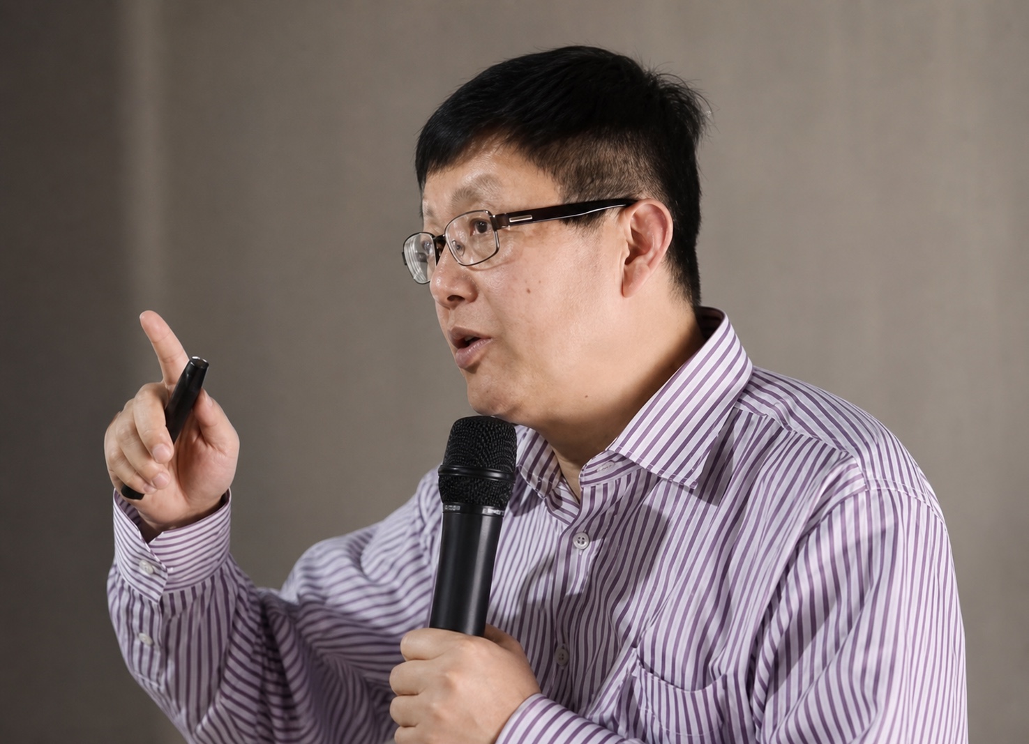 葛云博士人物肖像
